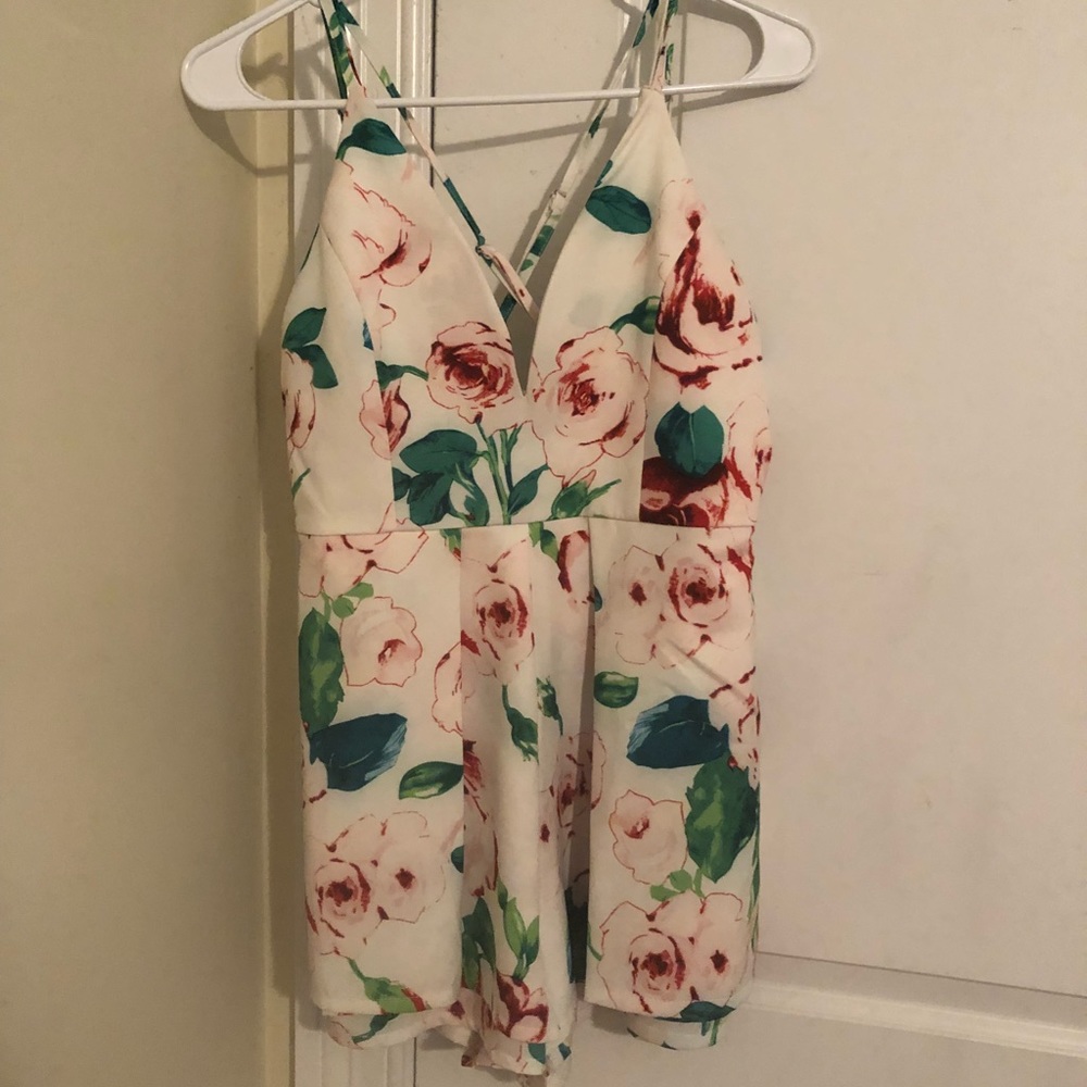 Floral romper - Picture 2 of 3